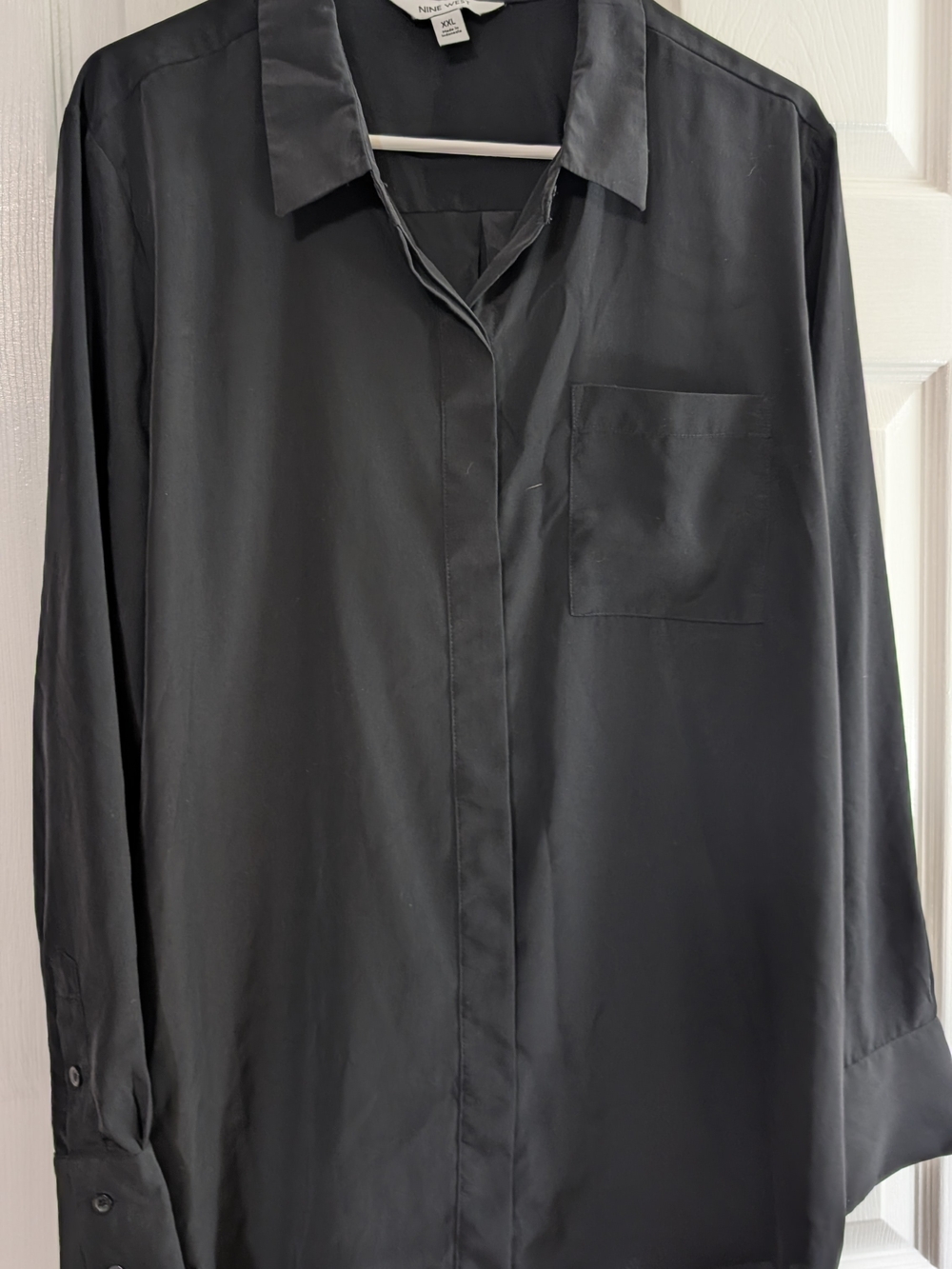 Nine West Black Long-Sleeve Button-Down Blouse